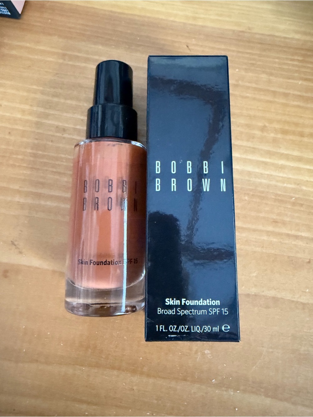 Bobbi Brown Skin Foundation SPF 15 - Warm Walnut 7.5